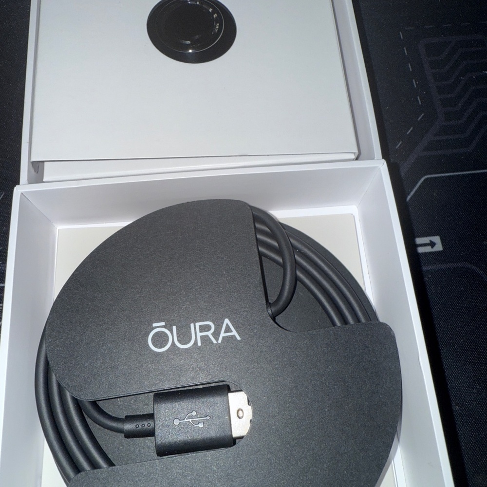 OURA ring - Picture 3 of 3